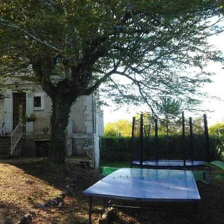 Villa De 5 Chambres A Hautefort Avec Piscine Privee Et Jardin Amenage A 1 Km De La Plage * Hautefort